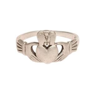 Vintage Sterling Silver Claddagh Friendship & Love Ring